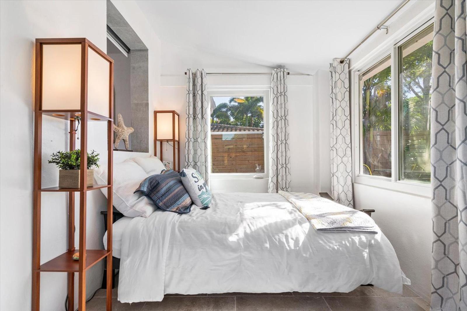 Private Fort Lauderdale Cottage Bagian luar foto